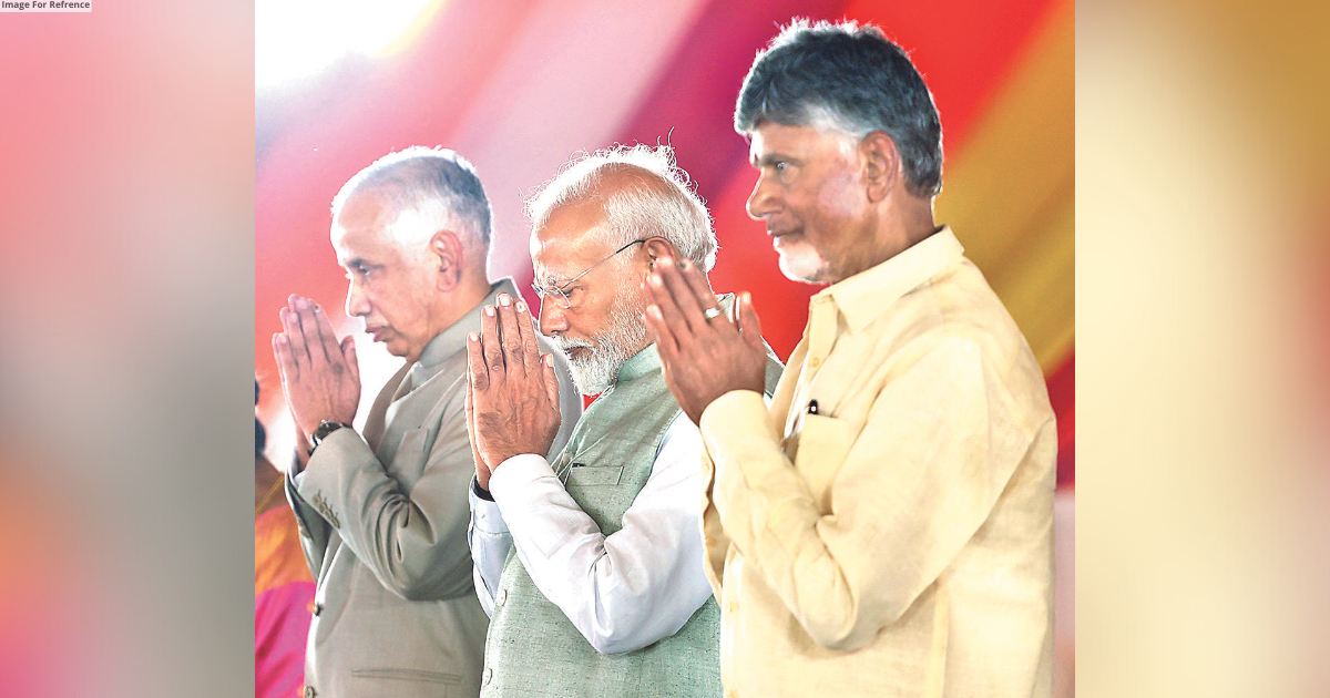CEO CM is back in Andhra: Naidu takes oath for 4th time amid praise from lakhs